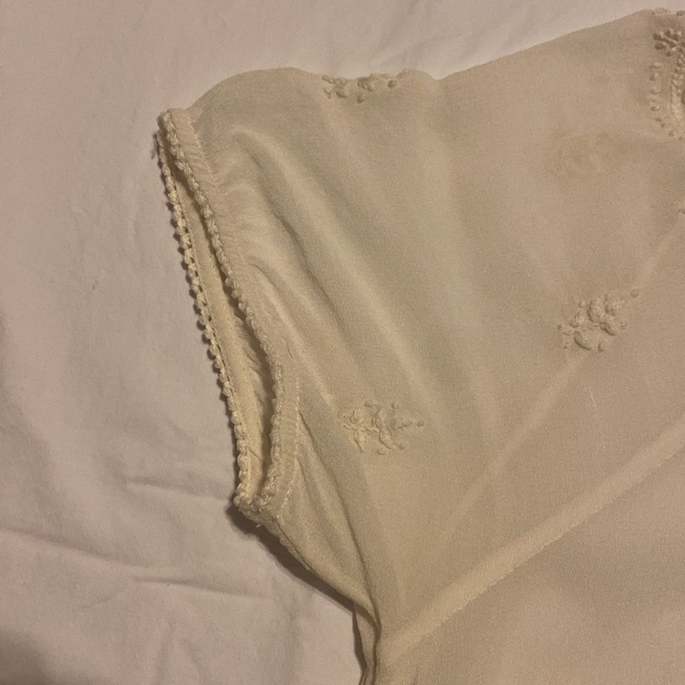 Lucky Brand Sheer Embroidered Blouse Top Size Medium NWOT - Picture 8 of 13